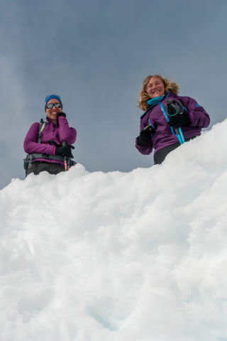 Zwei Mädels an der Wächte am Chringenpass - Melchsee-Frutt - Bonistock