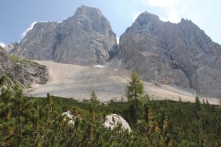 Monte Pelmo vom Rifugio Cità di Fiume aus