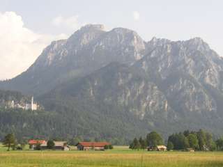 Säuling in den Ammergauer Alpen mit Neuschwanstein