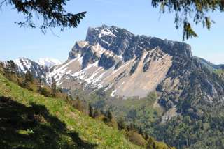 Der Mattstock - auch eine schöne Wanderung für Frühjahr und Herbst (südseitiger Aufstieg)