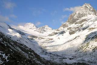 Verschneite Berge im Jamtal