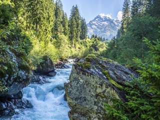 Maderanertal Chärstelenbach