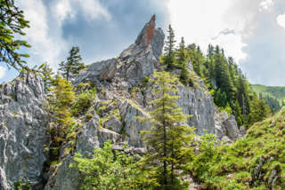 Spitze Felsen am Bleikigrat