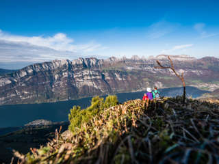 Blick vom Flumserberg auf Walensee und Churfirsten