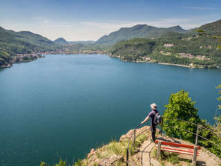 Aussicht auf den Luganersee auf dem Weg zum San Salvatore