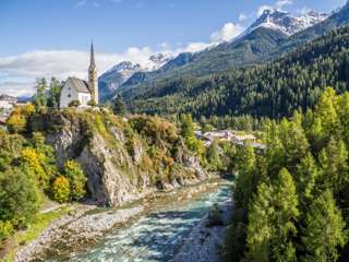 Dorfkirche Scuol Gurlainabrücke