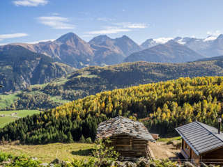 Blick zu den Piz Muraun und Cazirauns