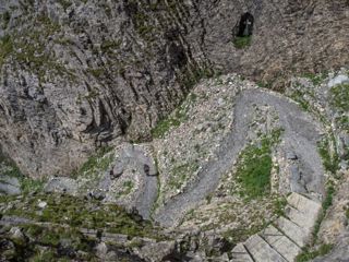 Von Leukerbad auf den Gemmipass