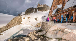 Vor der Cabane d'Orny