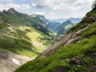 Blick zurück zur Musenalp und ins Isenthal