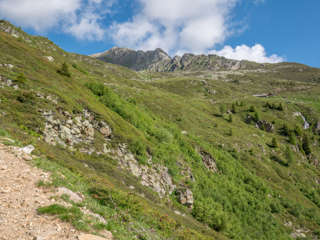 Aufblick zur Schrummalm