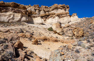 Gesteinsschichten am Guajara