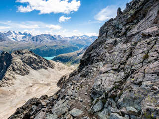 Aussicht auf Silvanersee und Bernina Alpen