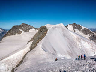 Blick zum Hauptgipfel des Piz Palü