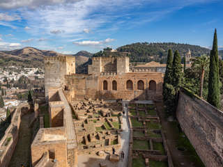 Alhambra Alcazaba Plaza de las Armas