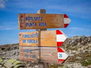 Wegweiser Rötelspitze