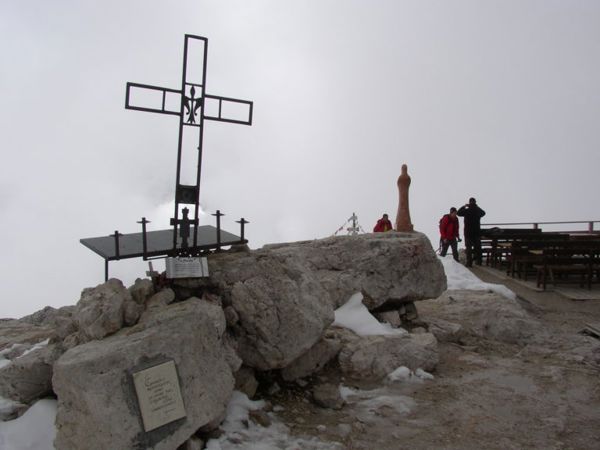 Der Piz Boè: Einfacher 3000er mit kleinen Kraxeleinlagen in den Dolomiten